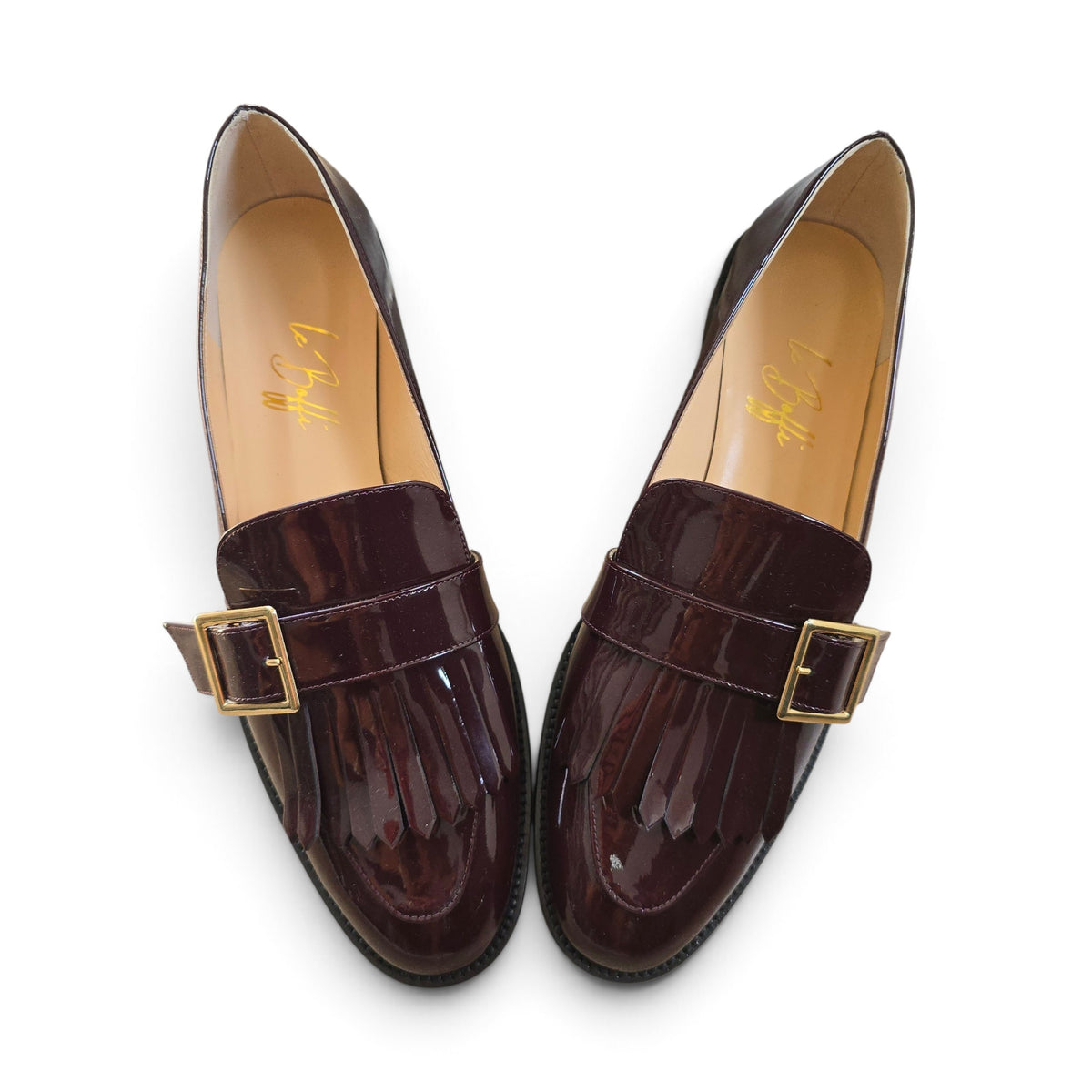 Virginia in vernice bordeaux