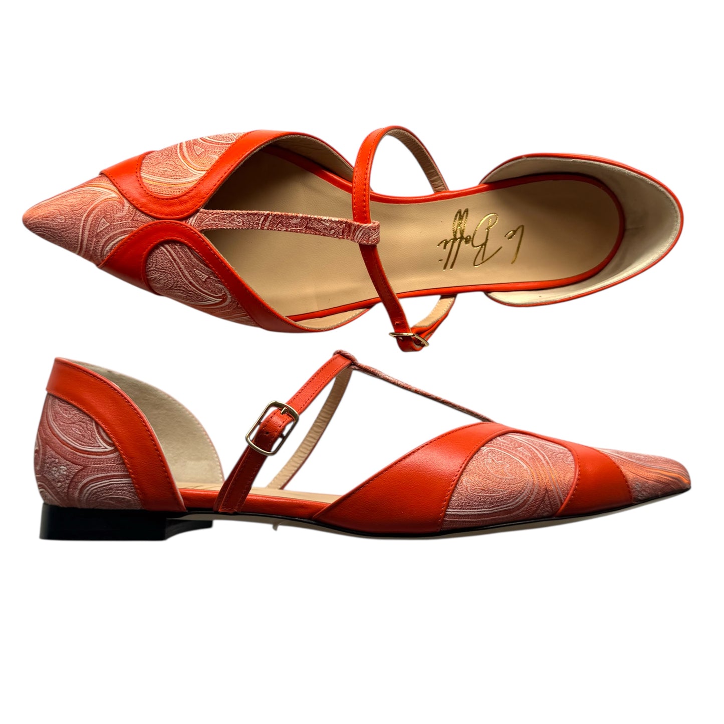 Vittoria in valentino e arancione
