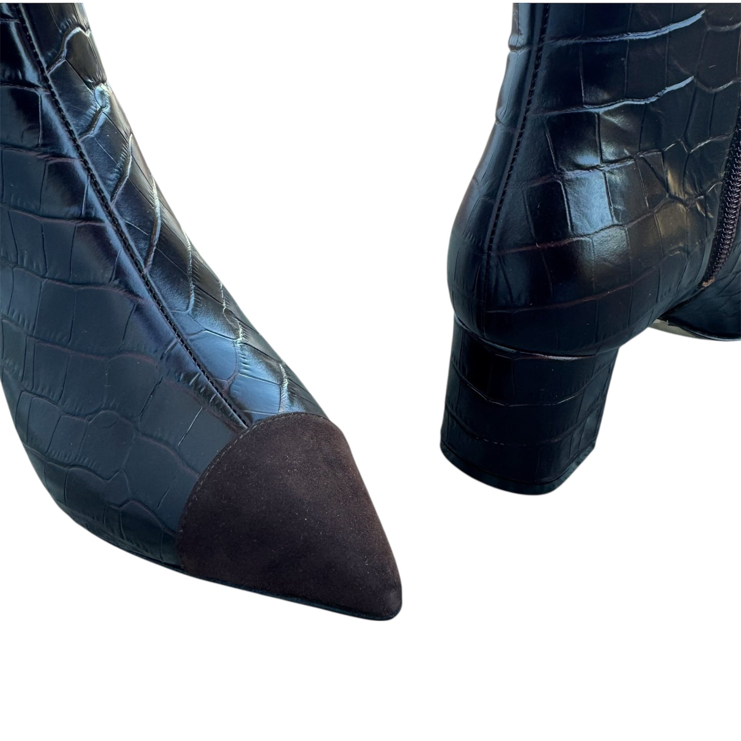 SOFIA in beige and gold velvet