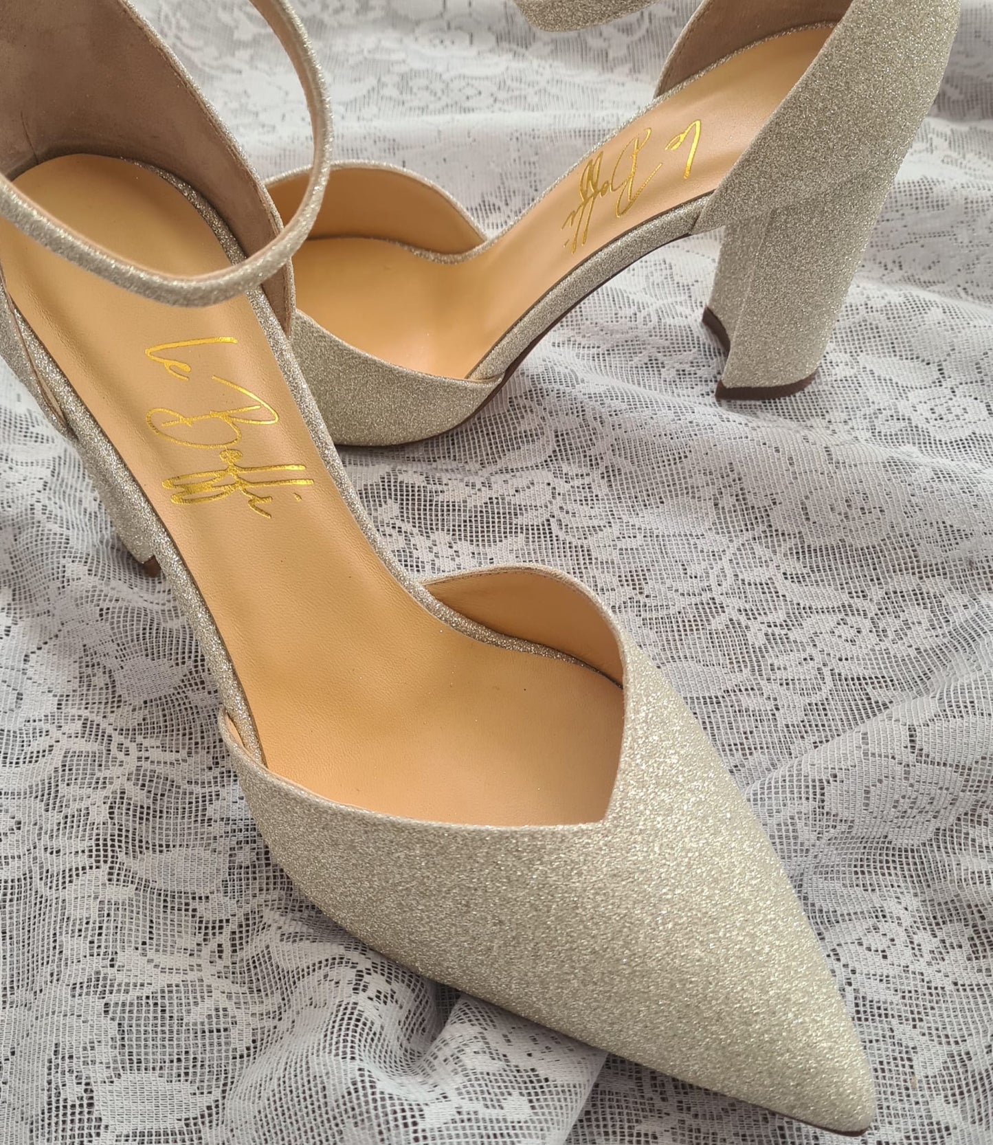 Greta 85 Bride