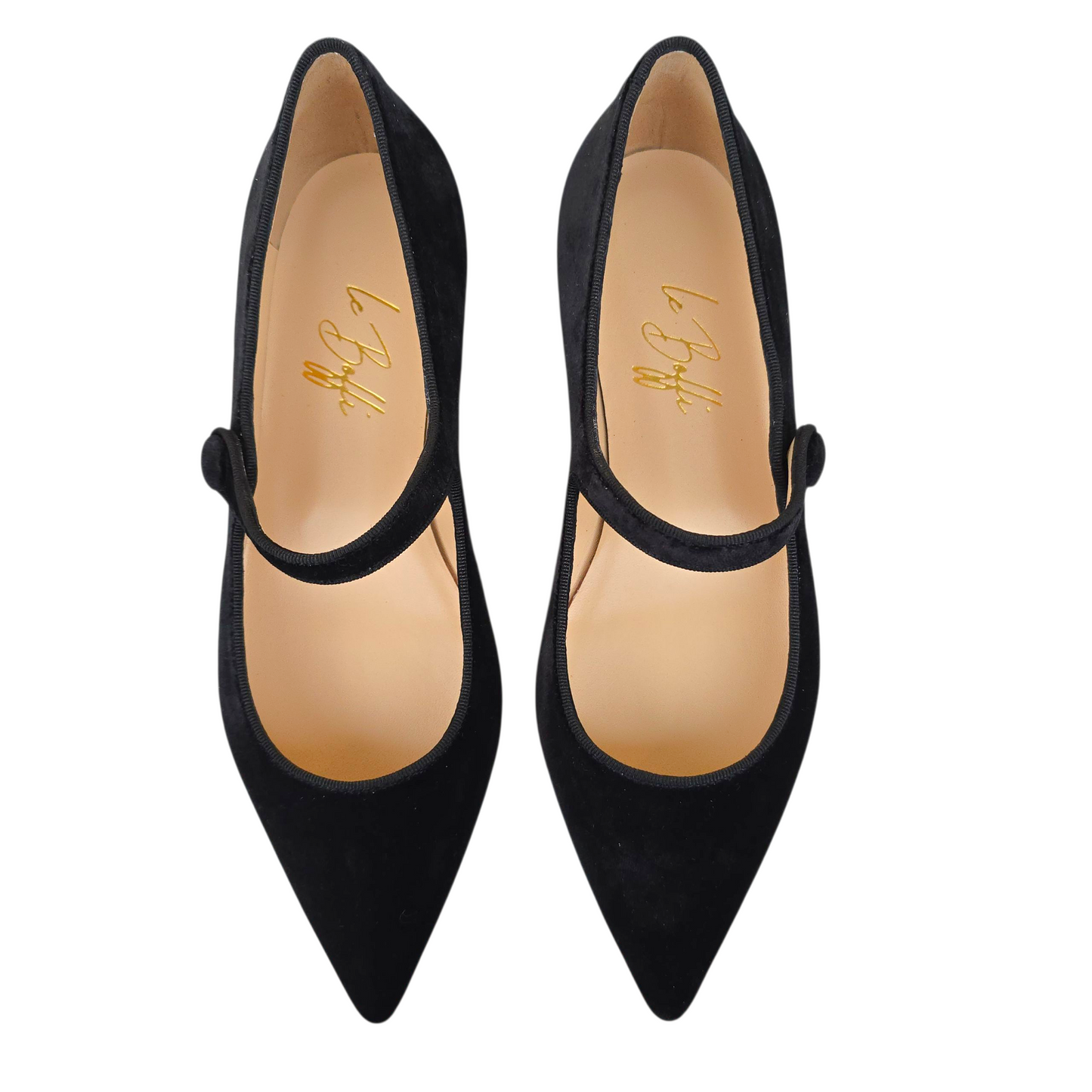 Adele in velluto nero