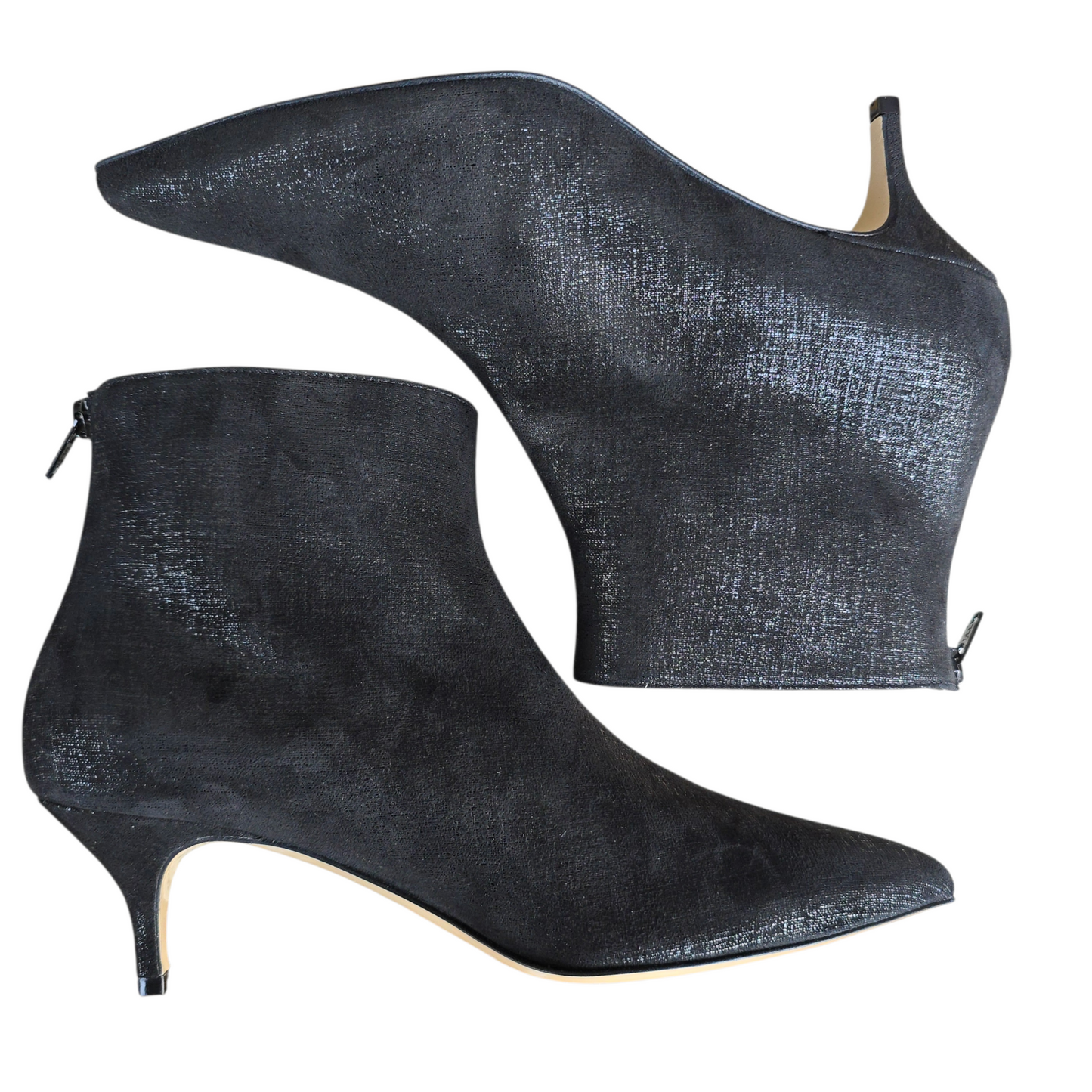 Stella 55 in white bouclé and black leather