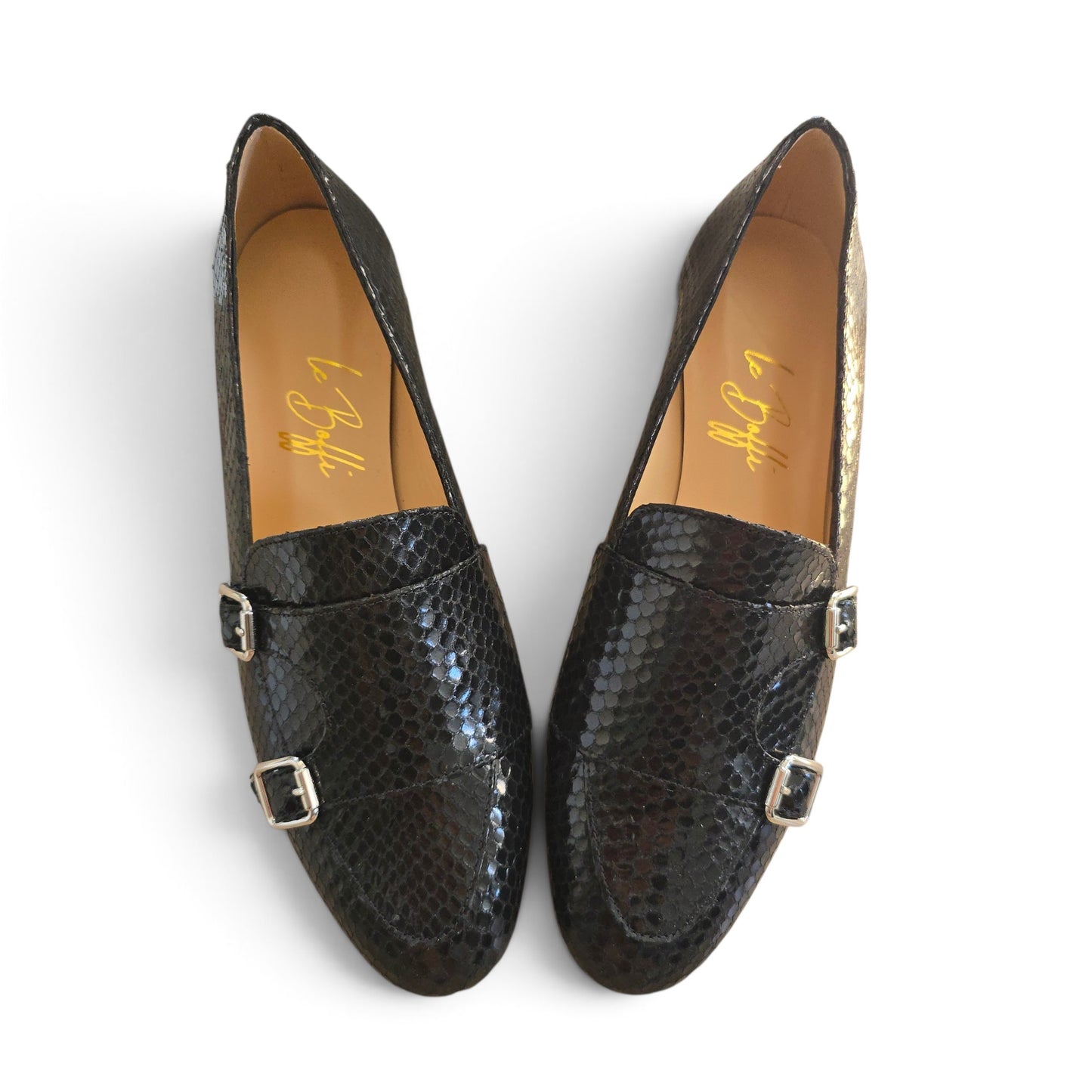 Priscilla in pitone nero