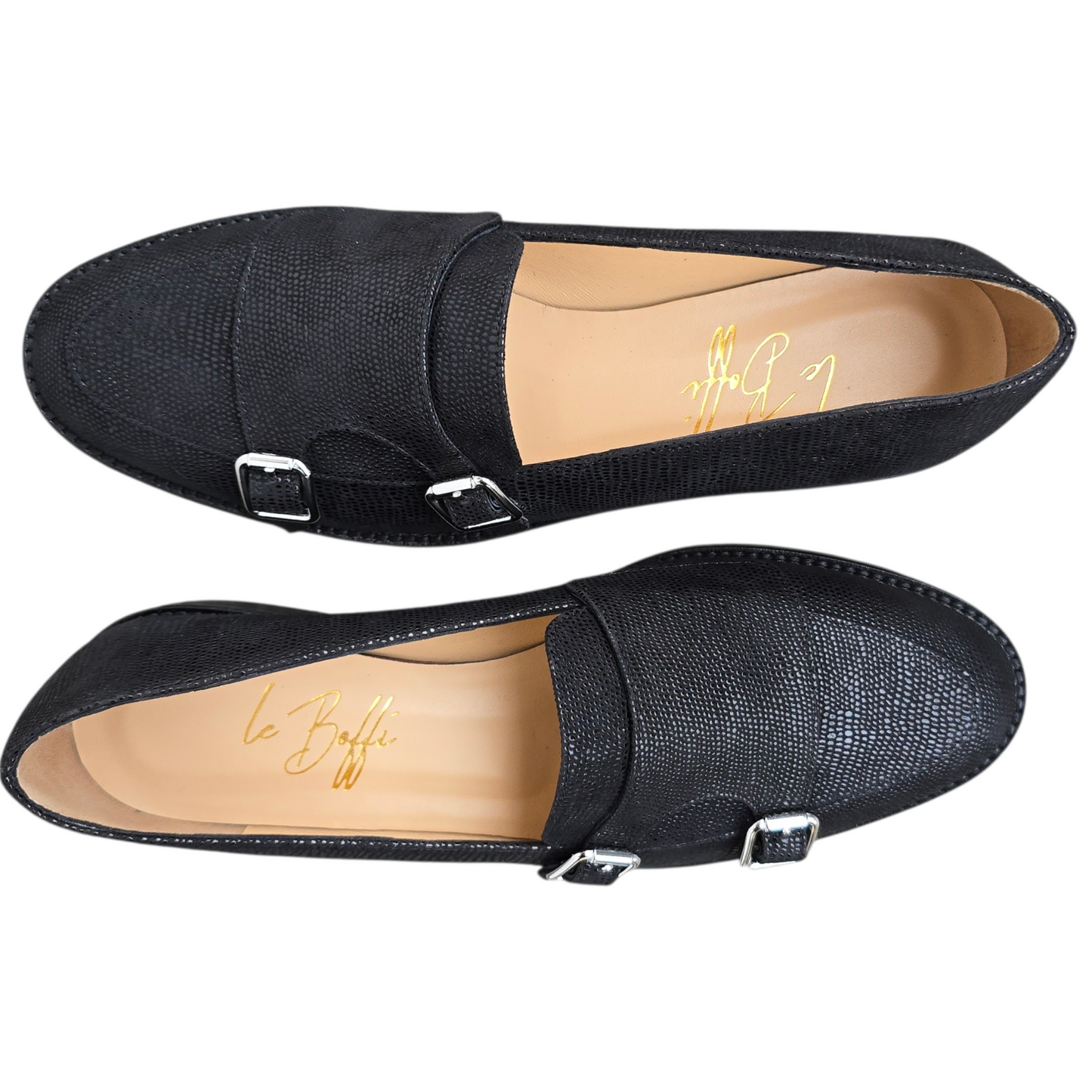 PRISCILLA in rettile nero