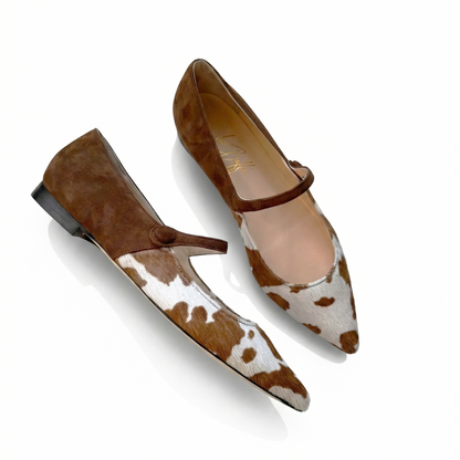 Adele bicolor muccata