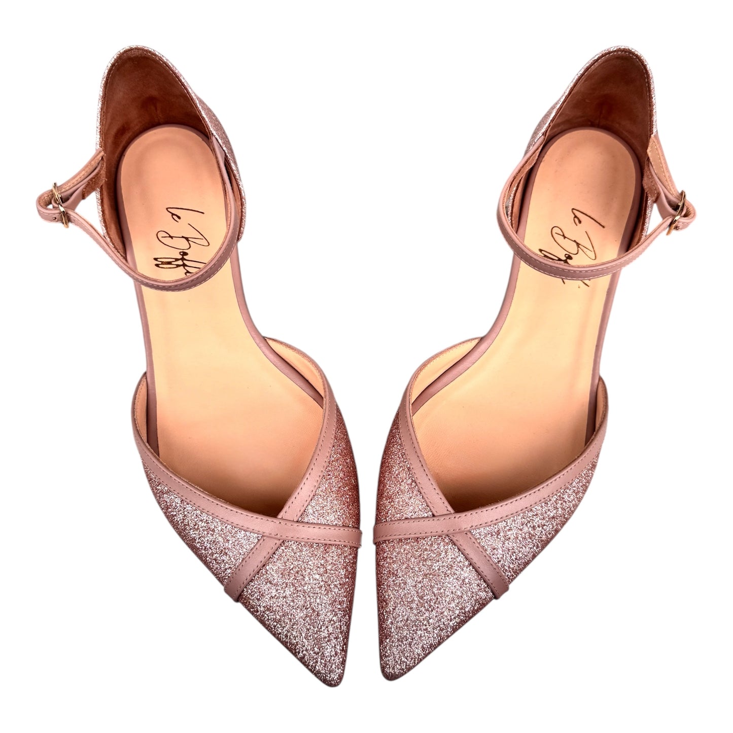 Alice in glitter e pelle nude