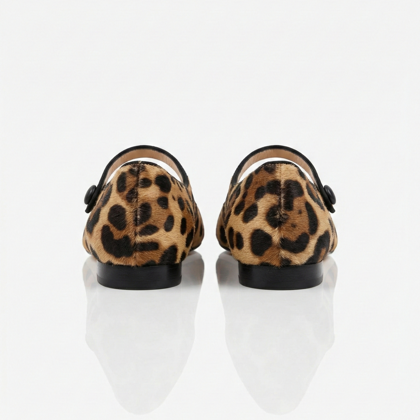 Adele in cavallino leo