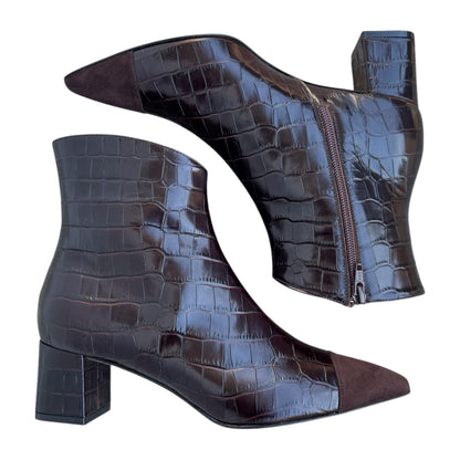 SOFIA in beige and gold velvet