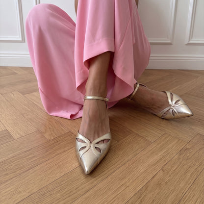 Celeste in pelle platino