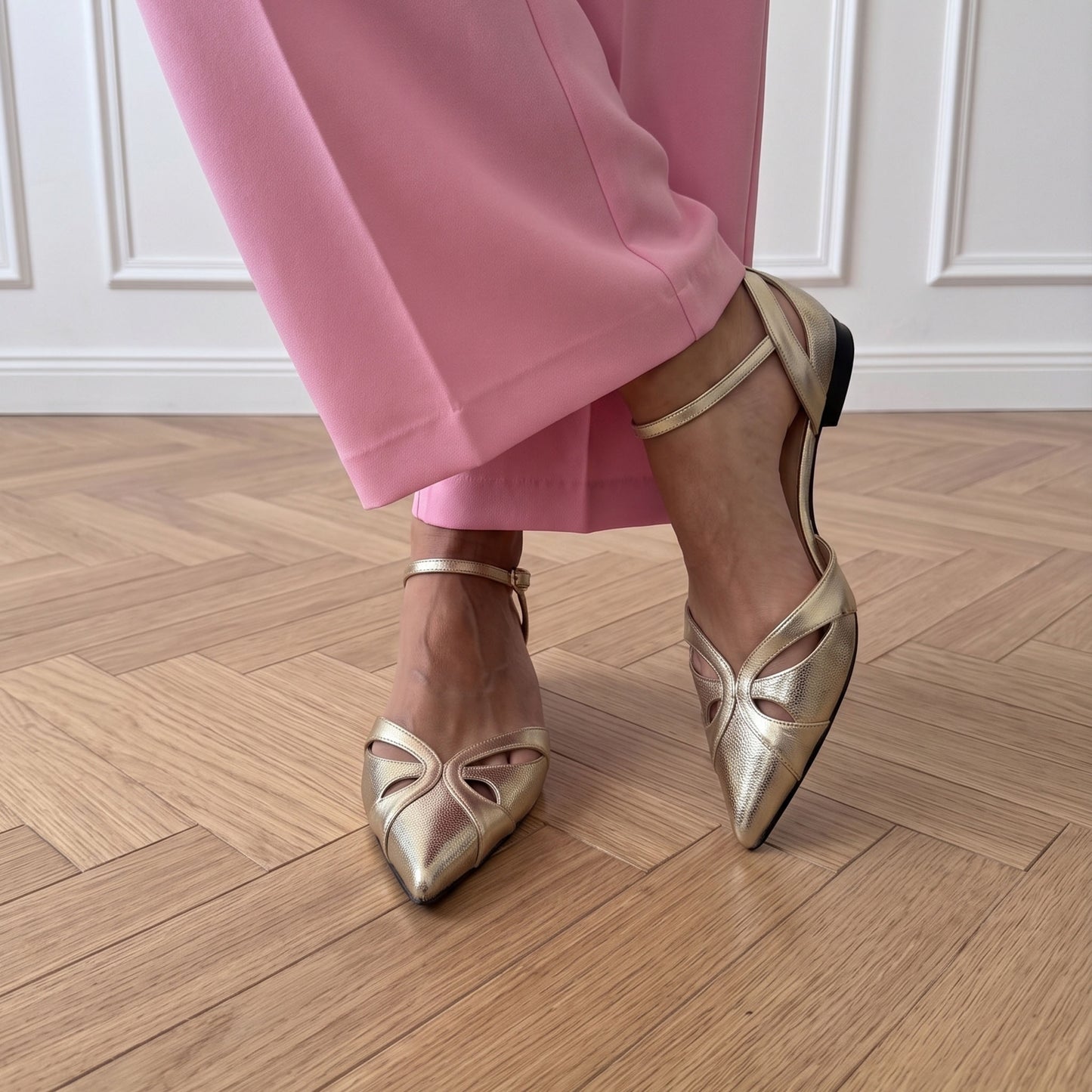 Celeste in pelle platino