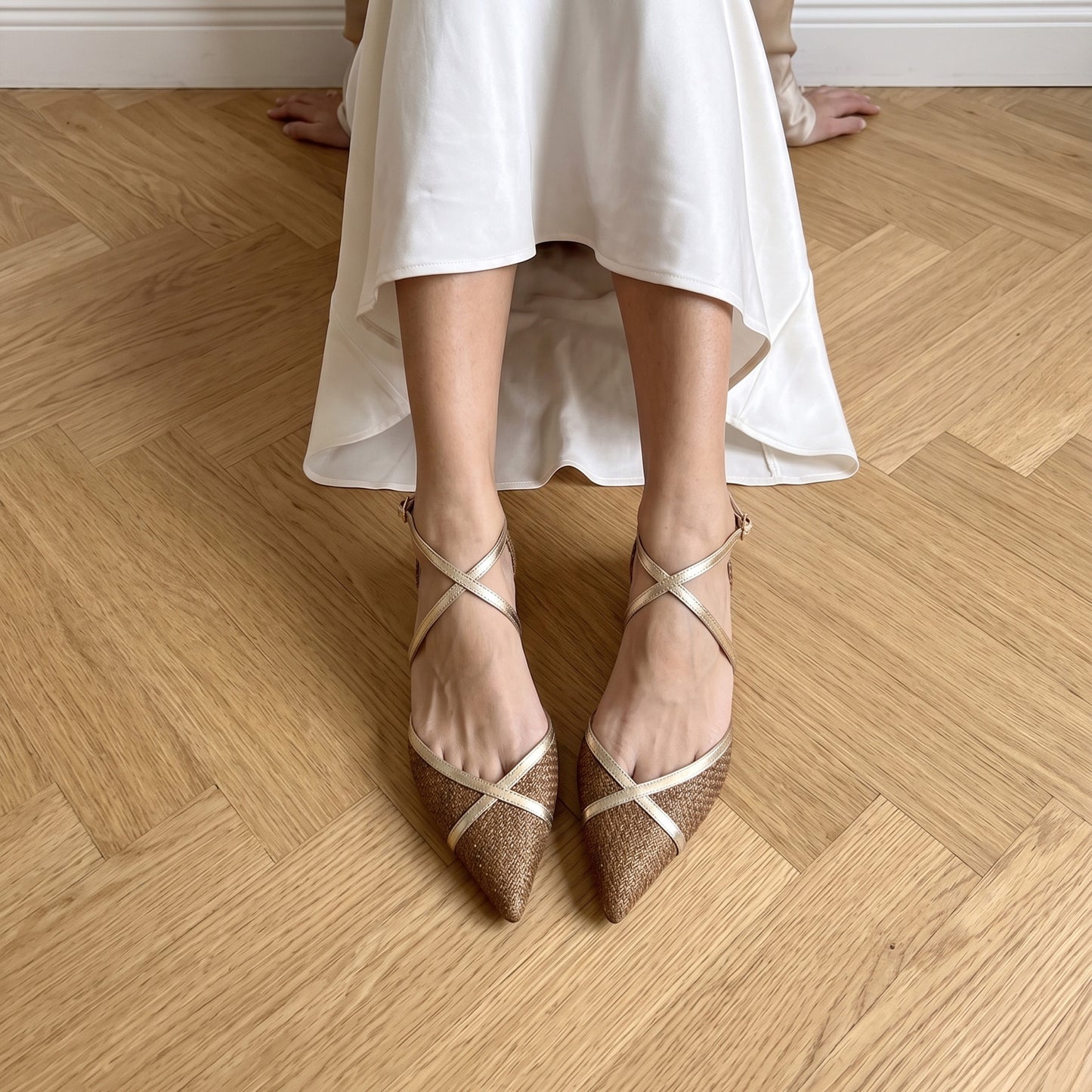 Elisabetta in rafia cuoio e oro