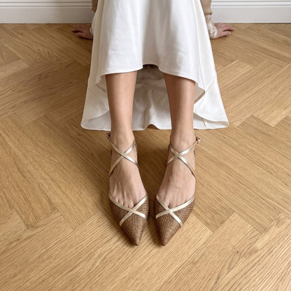Elisabetta in rafia cuoio e oro