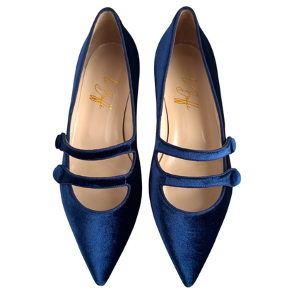 FRIDA in black velvet