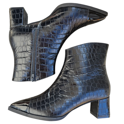 Anita 55 in cocco nero e vernice nera