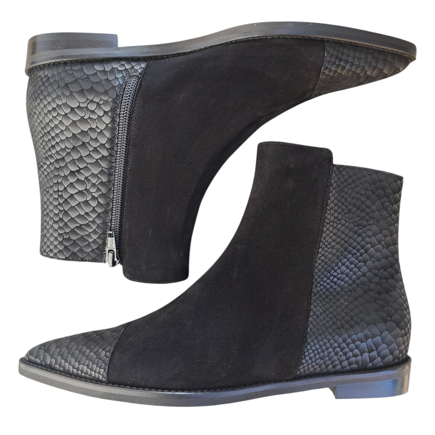 Sibilla in Camoscio e Rettile scamosciato nero