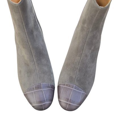 Agnese 55 in camoscio ghiaccio e cocco grigio