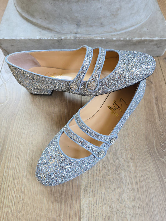 Frida Round Toe Ballerina